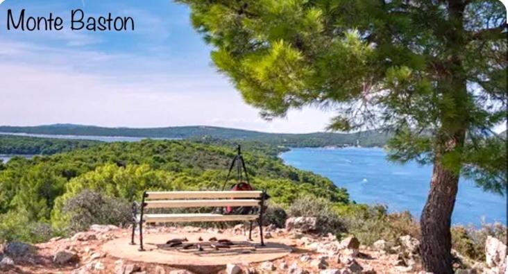 Beautiful View Apartment With Garage Space Mali Losinj Exterior photo